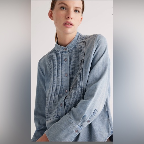 Quince Distressed denim tuxedo shirt, 100% cotton
Size LG in good condition - Picture 2 of 11